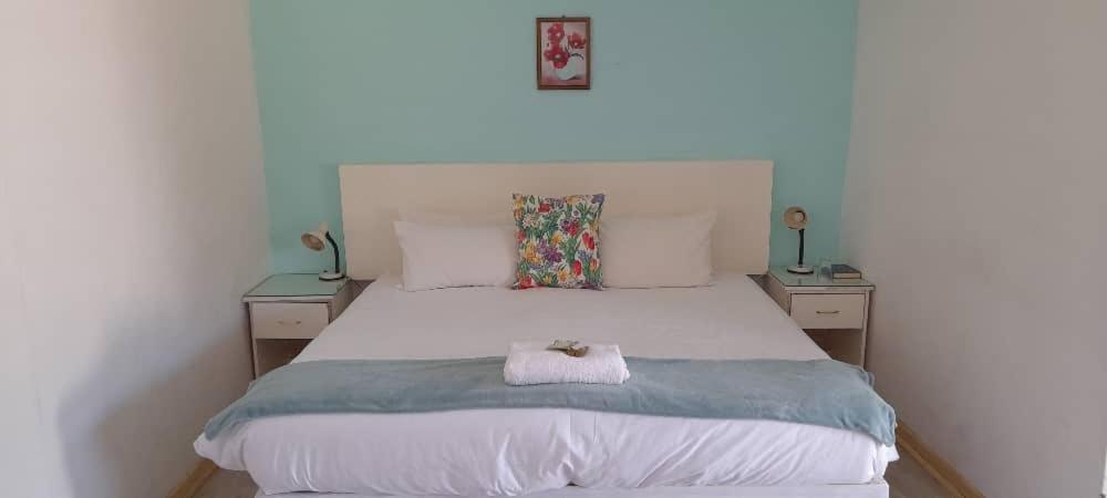 Tshulu Tsha Nabe B&B Bulawayo Exterior foto